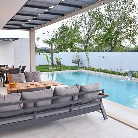Kargi-villa Blanc *