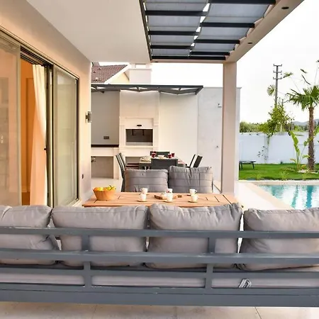 Villa Kargi-villa Blanc *